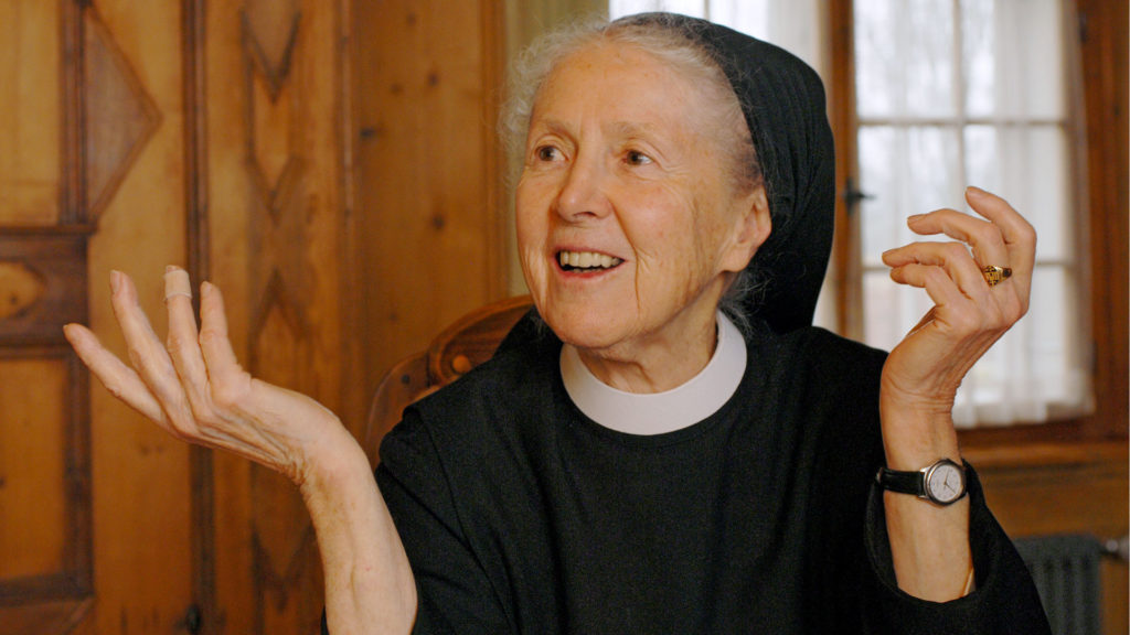 Benediktinerin und Dichterin: Silja Walter im Alter von 90 Jahren im Sprechzimmer des Klosters Fahr. | © Kloster Fahr/www.siljawalter.ch