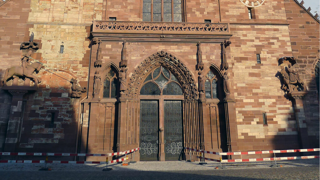 Im Verlauf seiner Geschichte war das Basler Münster immer wieder eine Baustelle. | © Regula Vogt-Kohler
