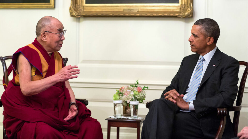 Der Dalai Lama im Gespräch mit US-Präsident Barack Obama (21.2.2014) | © Pete Souza, White House/wikimedia