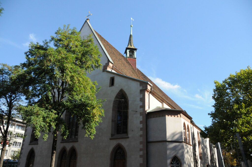 Die von den Katholiken genutzte Clarakirche ist eine von fünf Basler Kirchen, deren Glocken auch nachts jede Viertelstunde schlagen. | © Archiv kh 