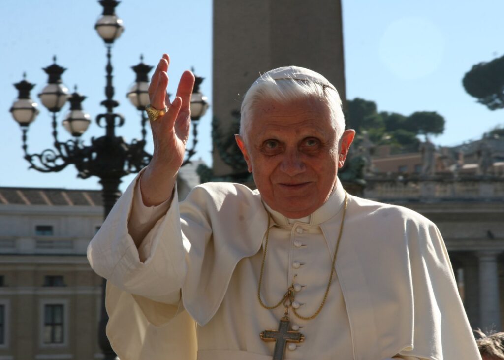 Benedikt XVI. bei einer Generalaudienz in Rom am 7. November 2007. | © Rob and Lisa Meehan/wikimedia